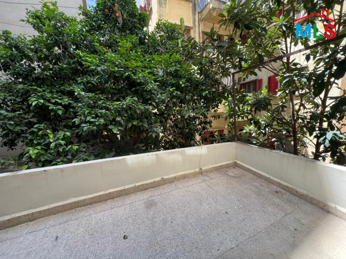 Great Potential! 2-Bedroom Apartment with Terrace For Sale in Achrafieh, Sassine