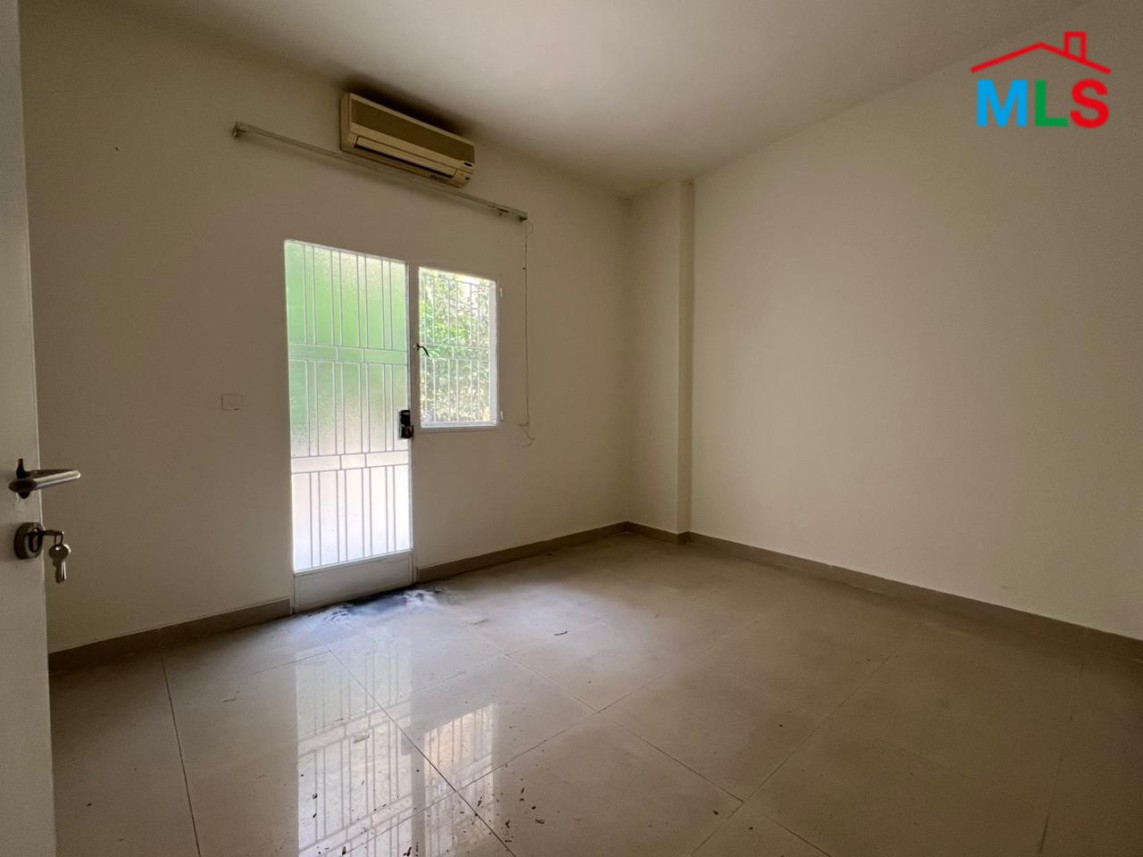 Great Potential! 2-Bedroom Apartment with Terrace For Sale in Achrafieh, Sassine
