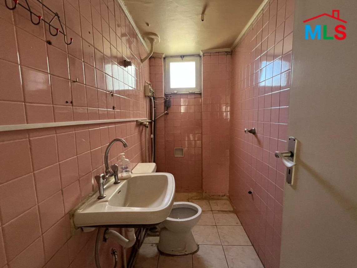 Great Potential! 2-Bedroom Apartment For Sale in Achrafieh, Sassine