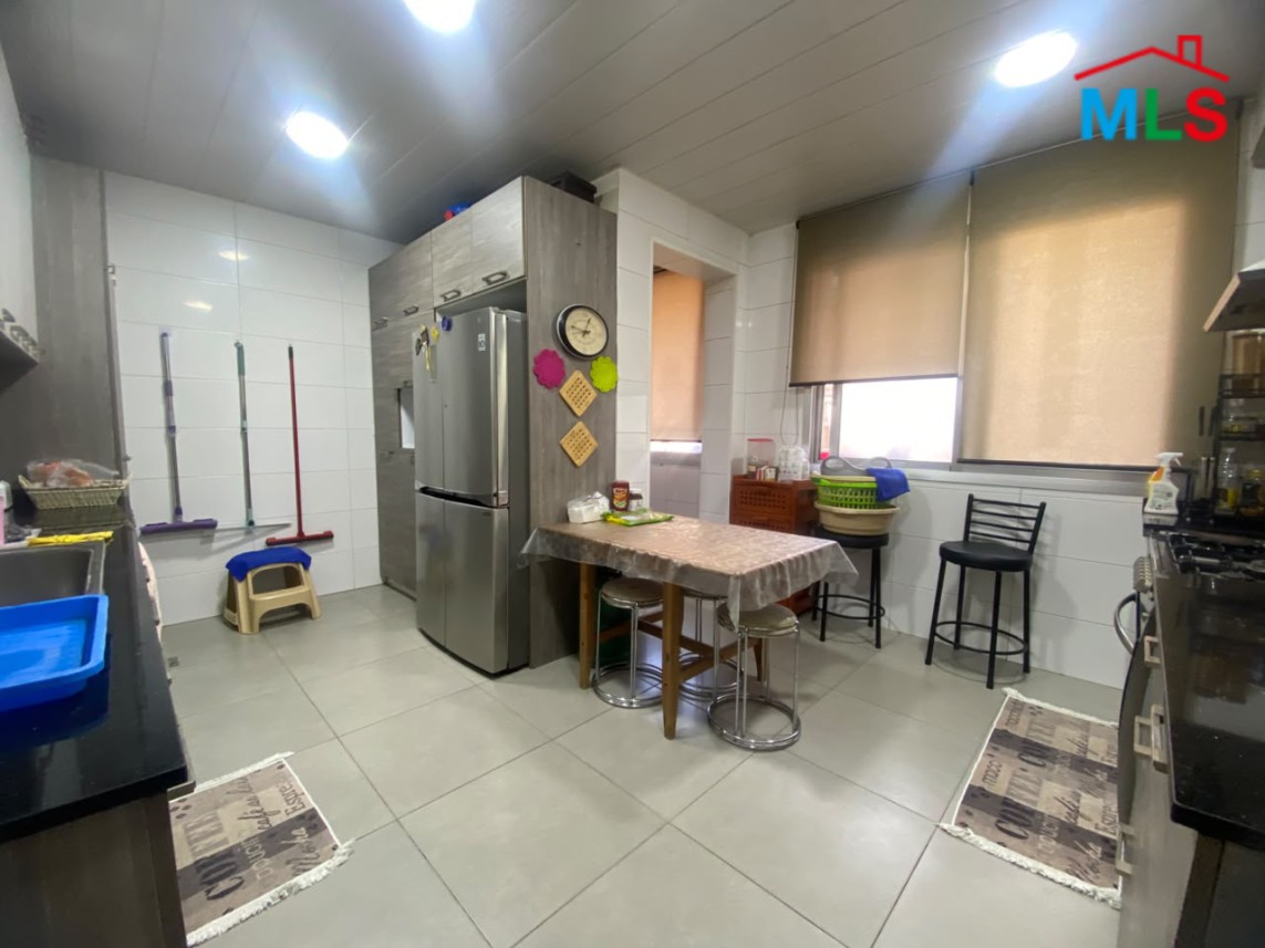3-Bedroom Apartment For Sale in Tallet El-Khayat, Beirut