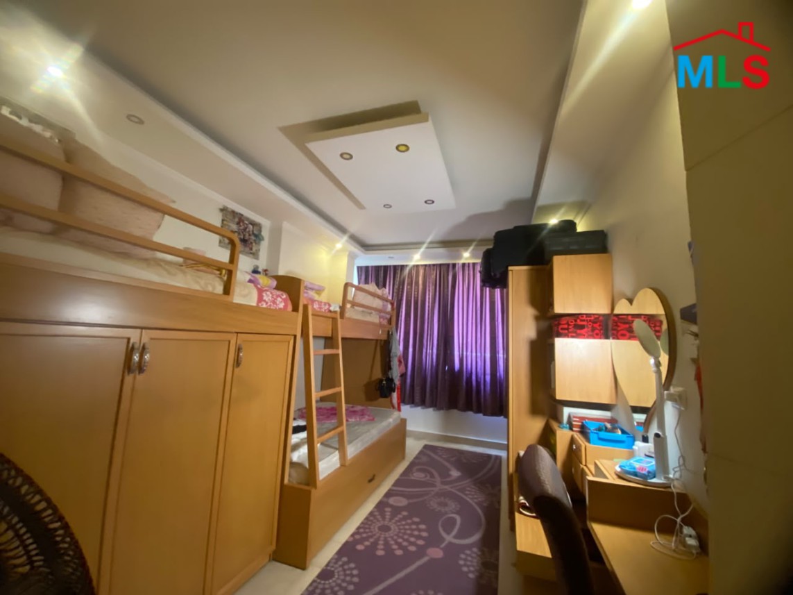 3-Bedroom Apartment For Sale in Tallet El-Khayat, Beirut