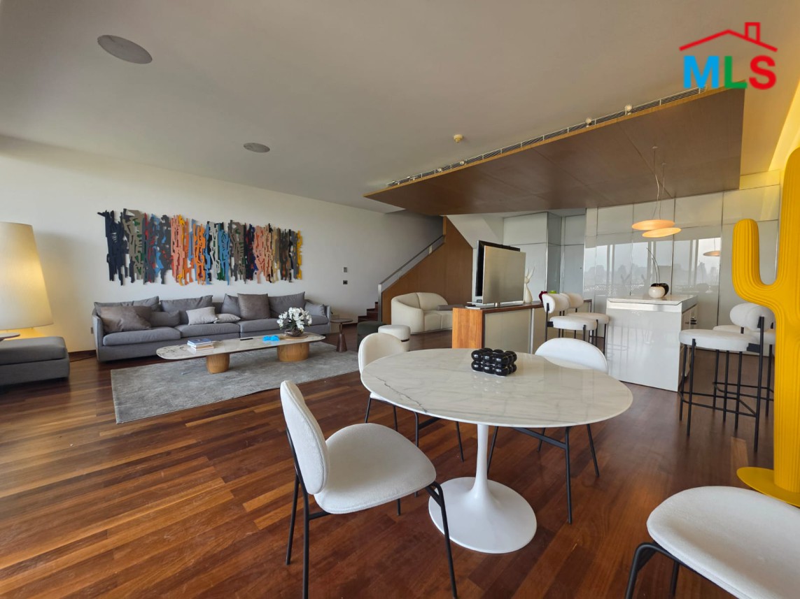 Luxurious Furnished Duplex For Sale in Yacht Club, Down Town
