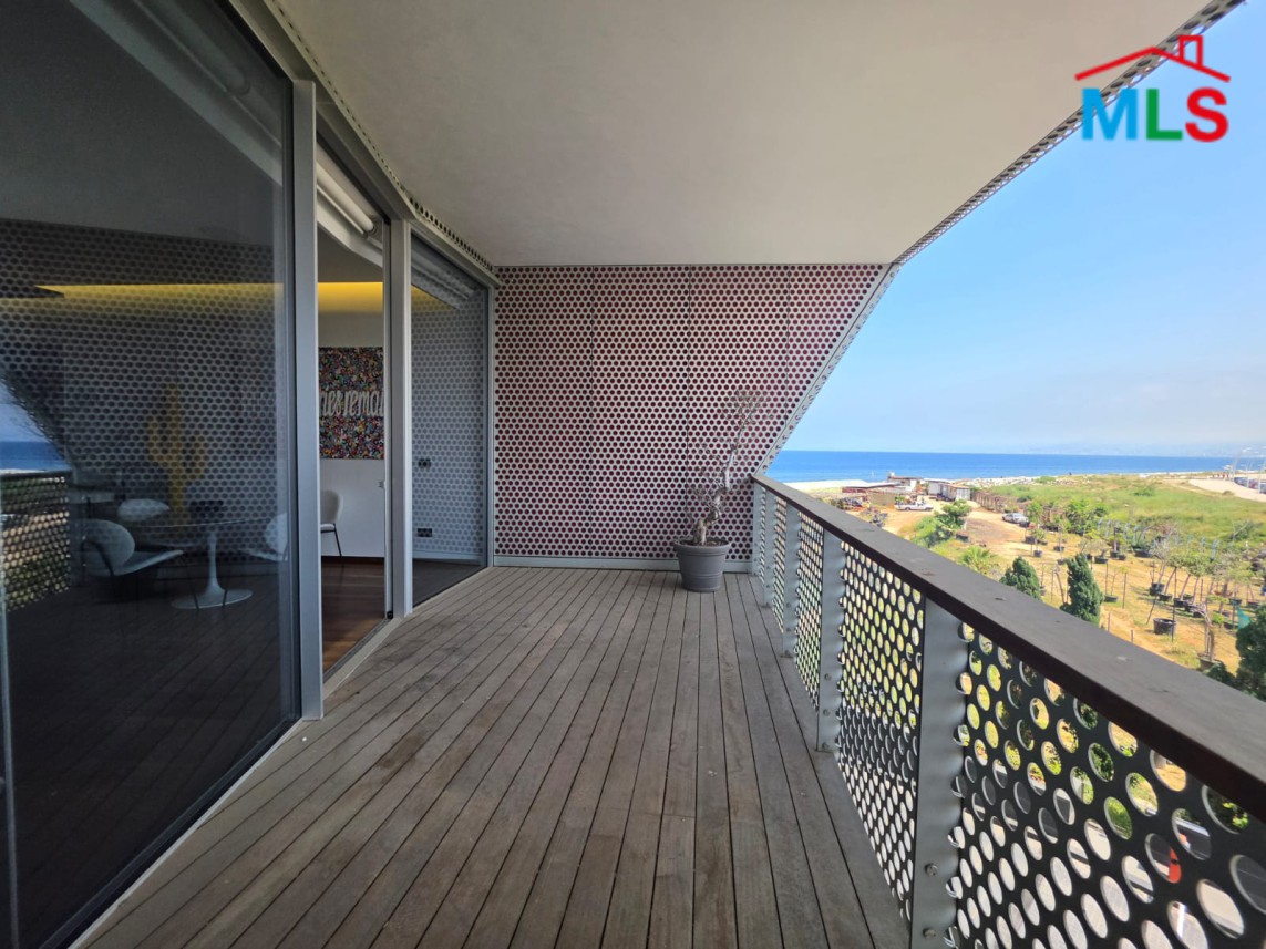 Luxurious Furnished Duplex For Sale in Yacht Club, Down Town