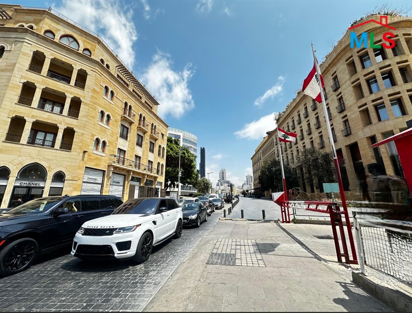 High-End 3-Bedroom Apartment For Sale in Down Town