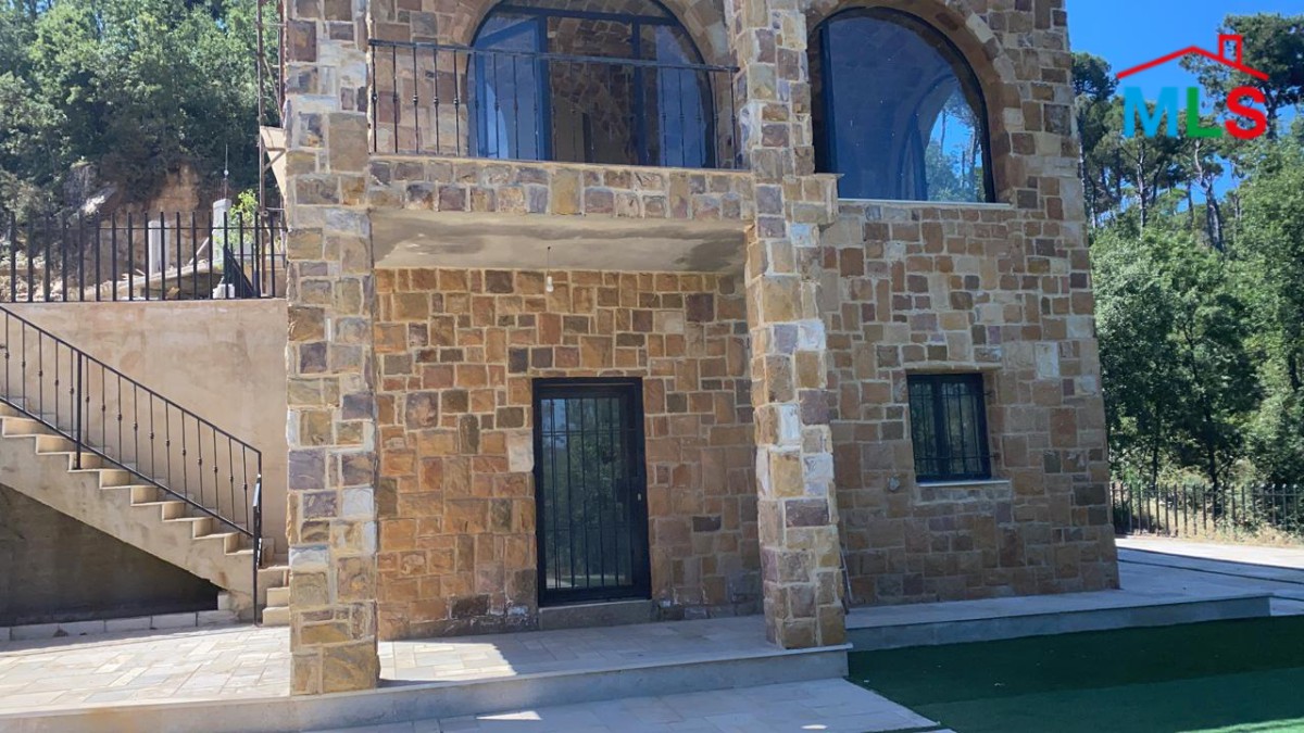 An Under-Construction Villa With Garden And Terrace For Sale in Baskinta