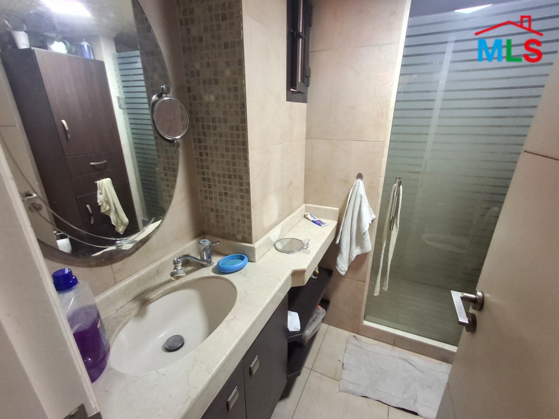 2-Bedroom Apartment For Sale in Achrafieh, Hay Al Seryane