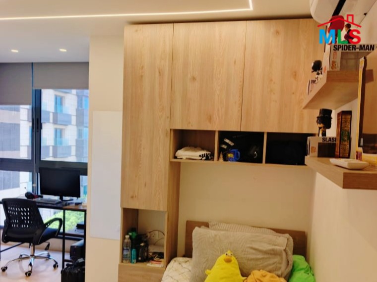 High-End Furnished Apartment With Nice view For Sale in Zoukak Al Blat, Beirut