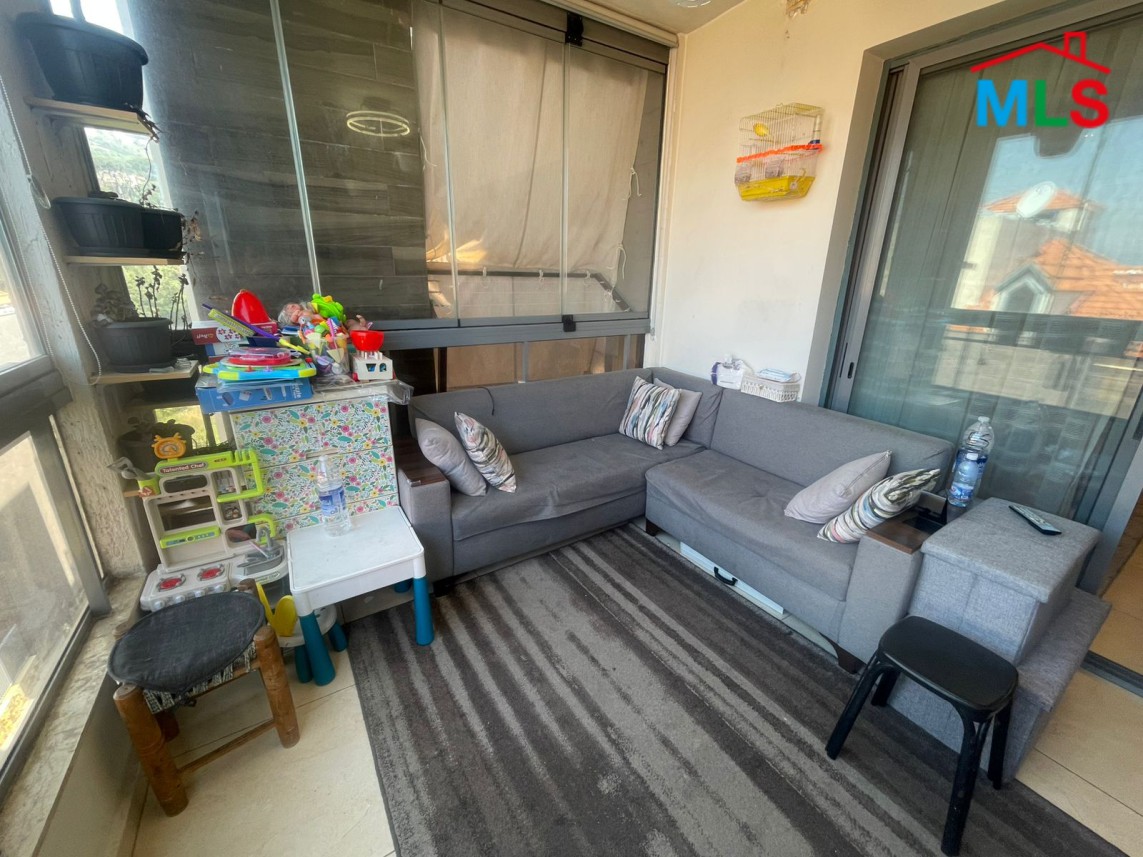 Fully furnished Apartment 2-Bedroom For Sale in Kornet Chehwan