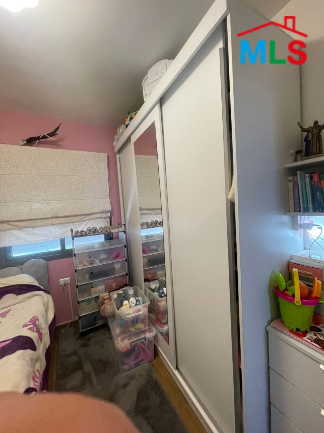 Fully furnished Apartment 2-Bedroom For Sale in Kornet Chehwan