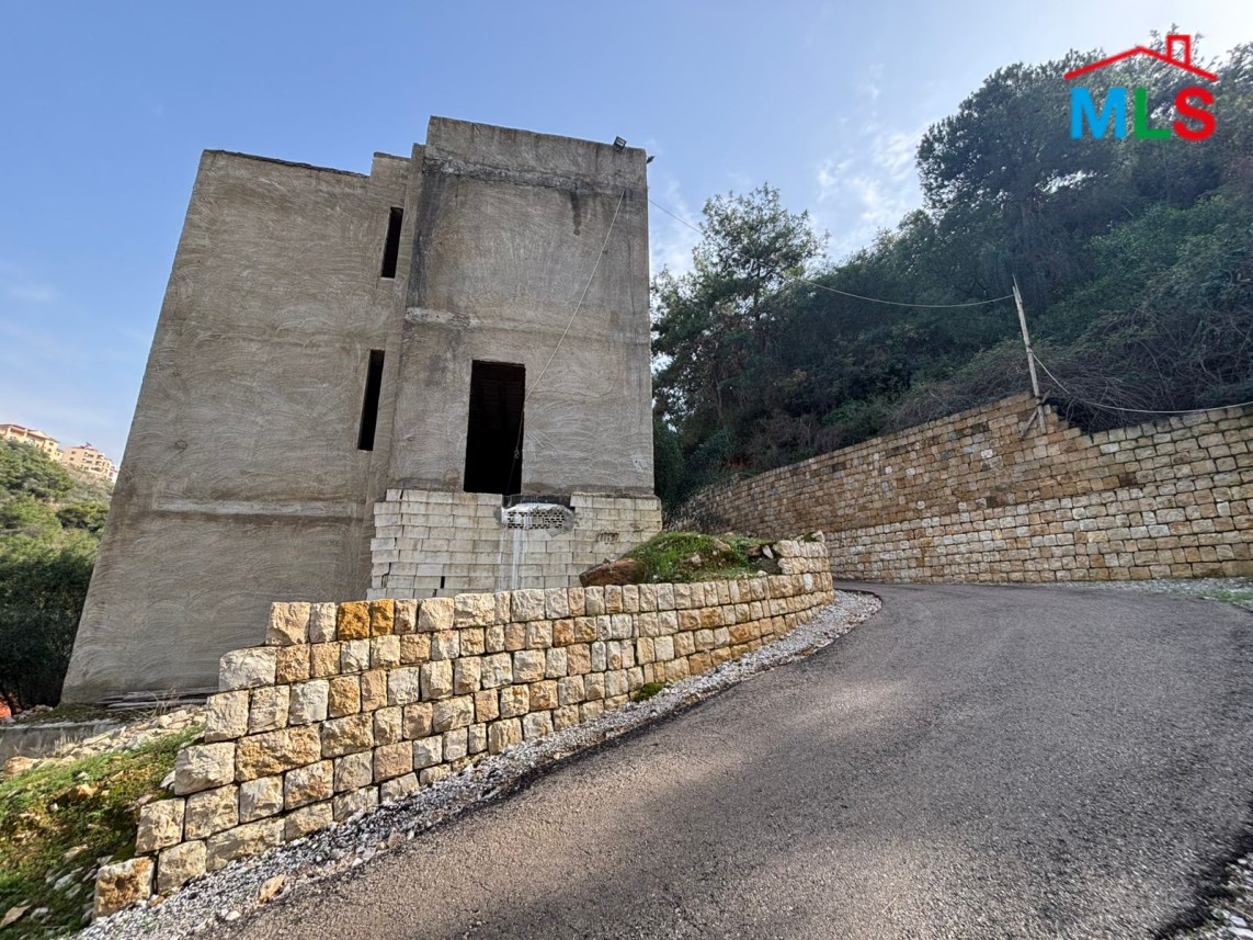Core And Shell Villa With Garden For Sale In Aoukar