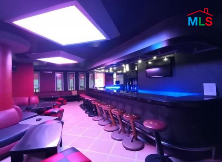 Great Investment! 9-Floors Luxury Hotel For Sale in Haret Sakher