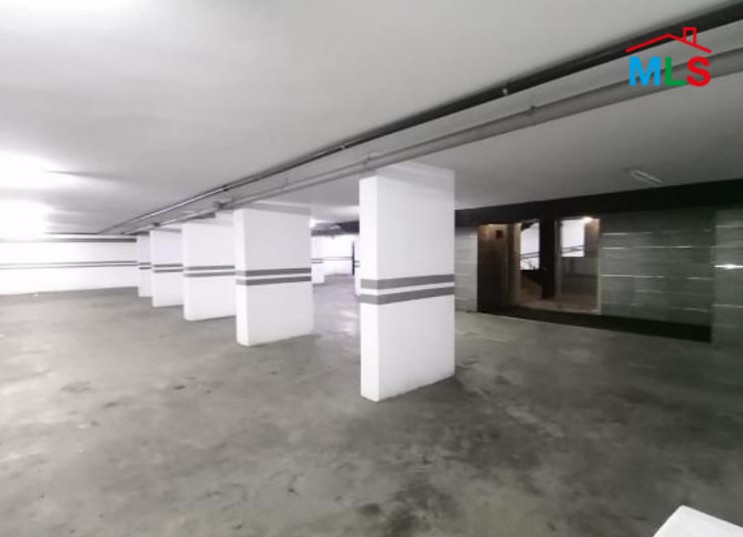 Great Investment! 9-Floors Luxury Hotel For Sale in Haret Sakher