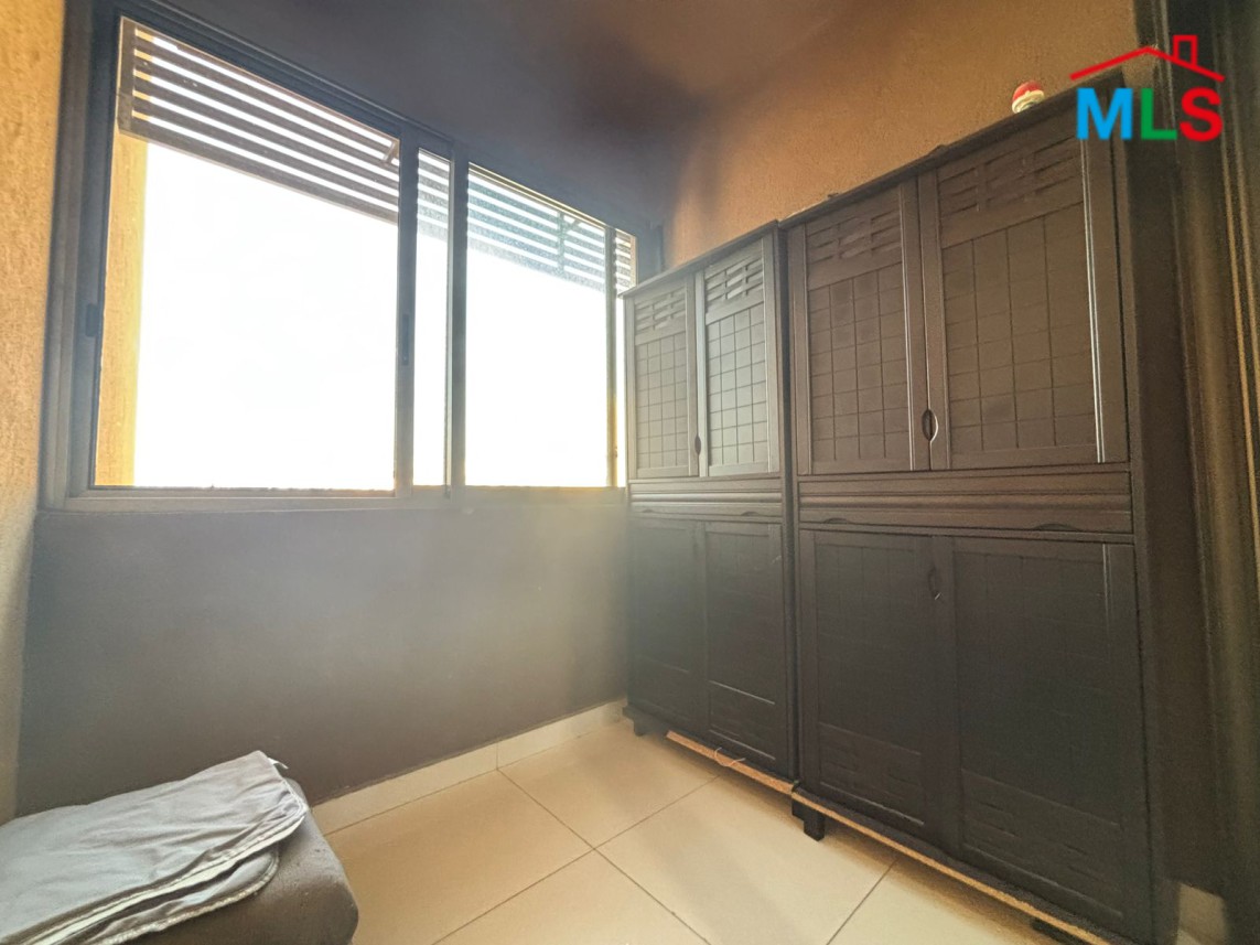 An Unfurnished Apartment For Sale in Jdeideh
