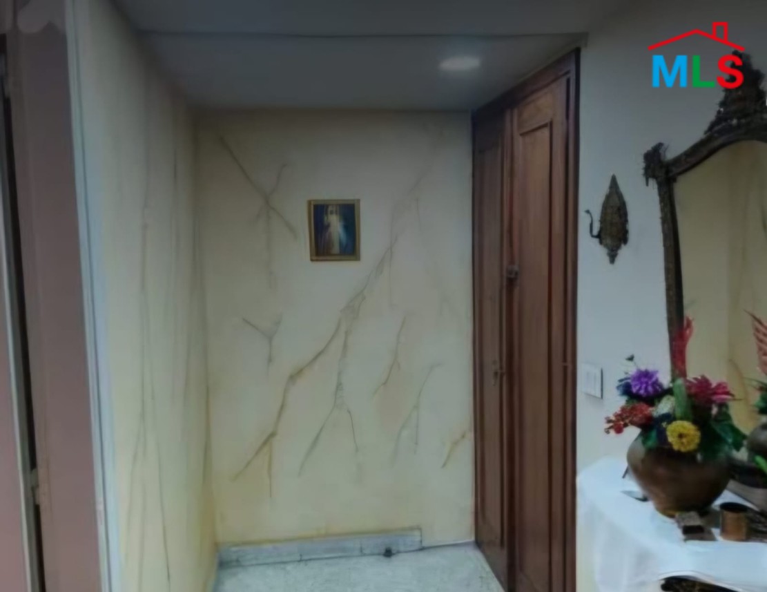 2-Bedroom Apartment For Sale in Dora