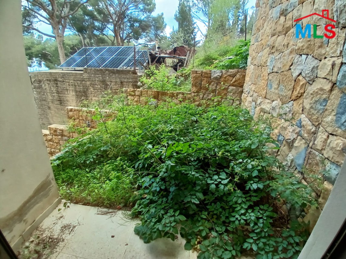 3-Bedrooms Apartment in Calm Area For Sale in Beit Chabeb