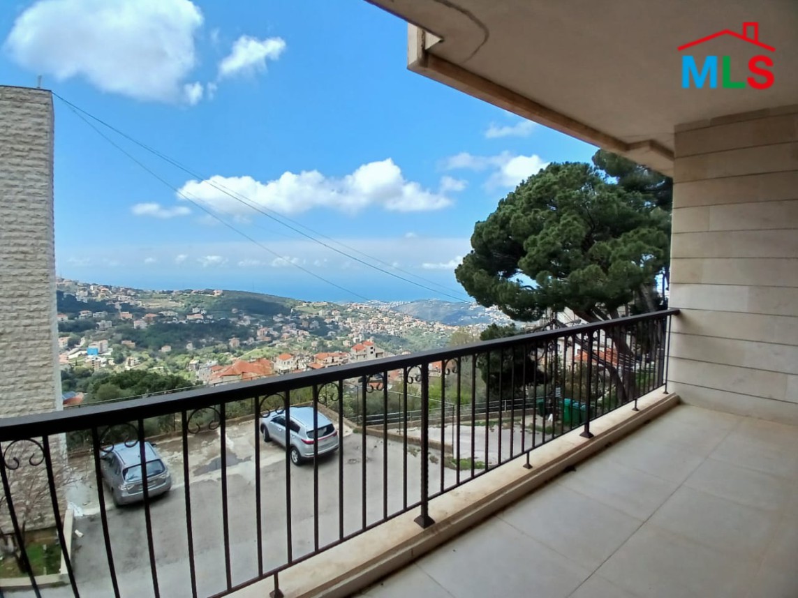 3-Bedrooms Apartment in Calm Area For Sale in Beit Chabeb
