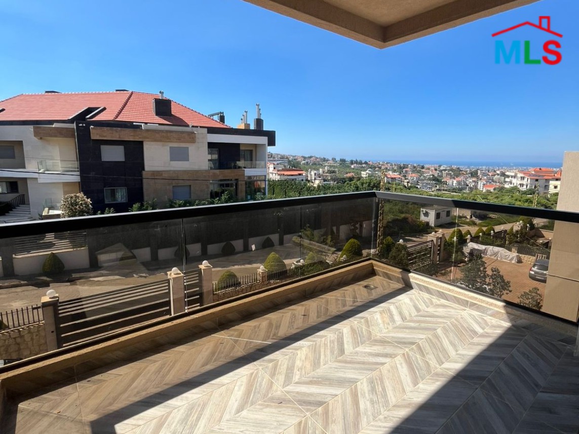 4 Bedroom Apartment with Sea View For Sale in Koura