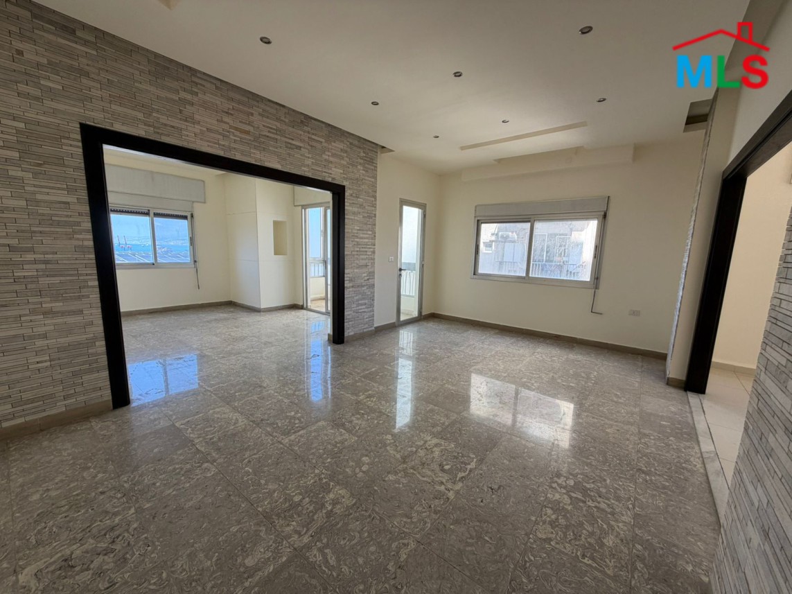 Beautifully Renovated Apartment For Sale in Achrafieh, Sioufi