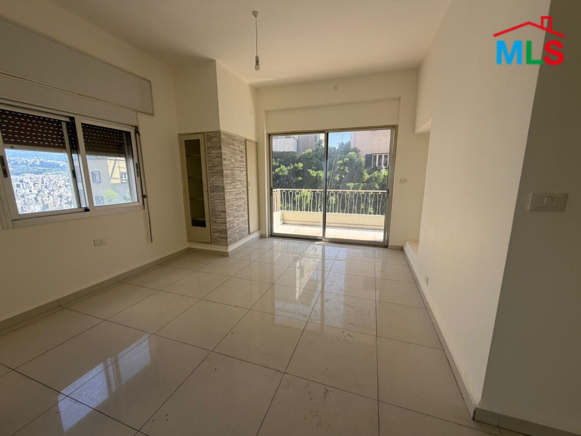 Beautifully Renovated Apartment For Sale in Achrafieh, Sioufi