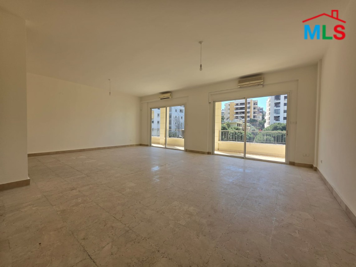 Spacious Apartment For Sale in Horsh Tabet