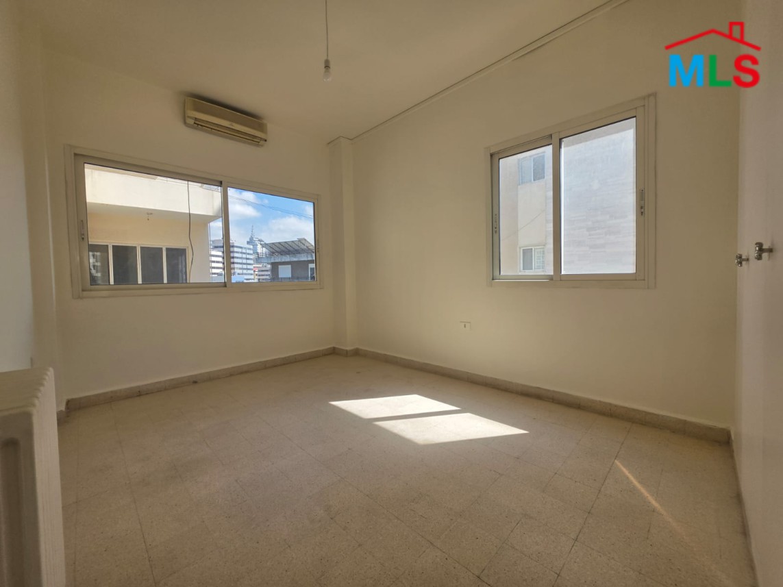 Spacious Apartment For Sale in Horsh Tabet