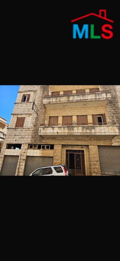 A 1,227 SQM Building For Sale in Sawfar