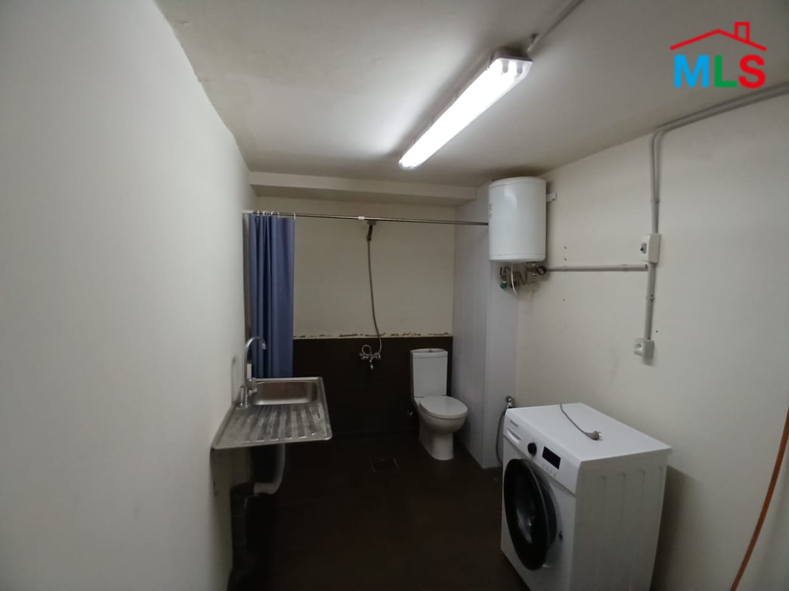 Commercial Independant Building For Rent in Jal Dib