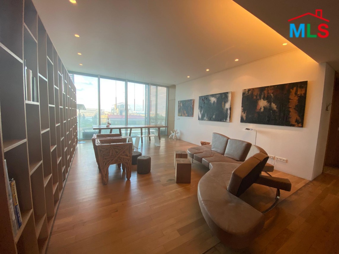 High-End Apartment with Sea & City View For Sale in Down Town