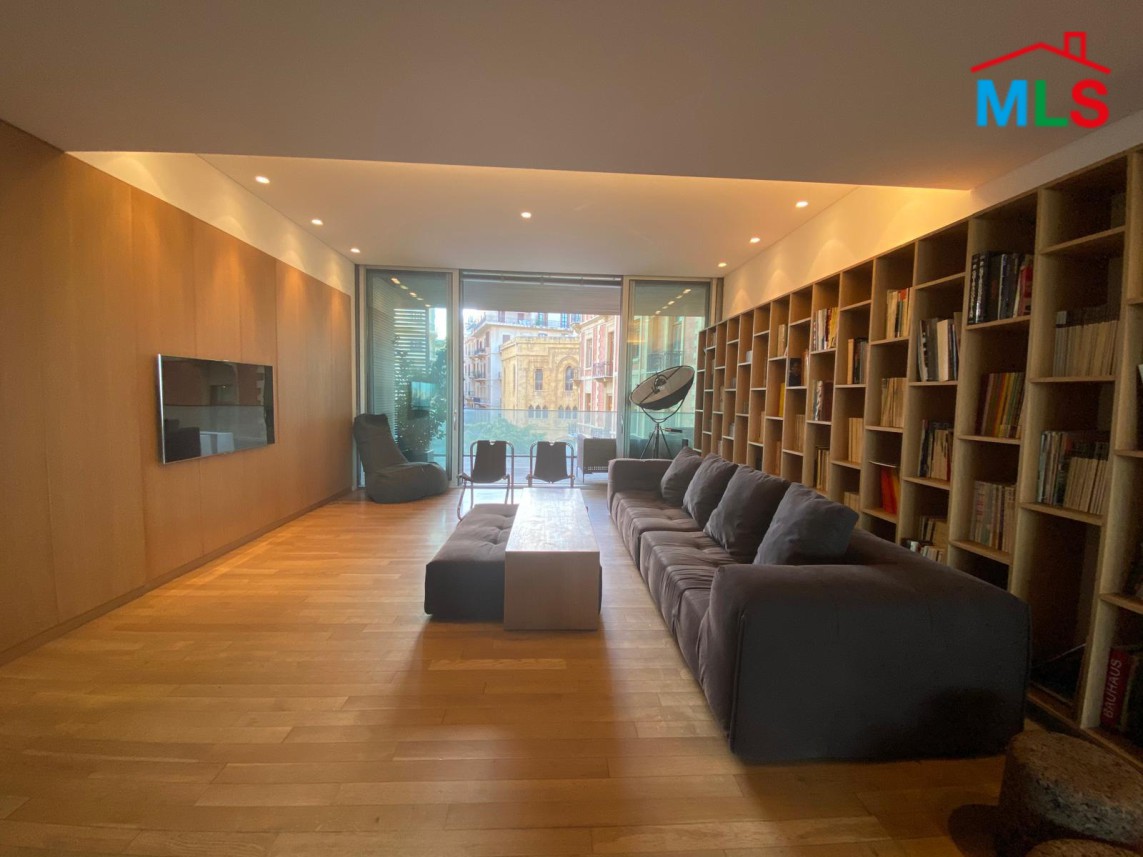 High-End Apartment with Sea & City View For Sale in Down Town