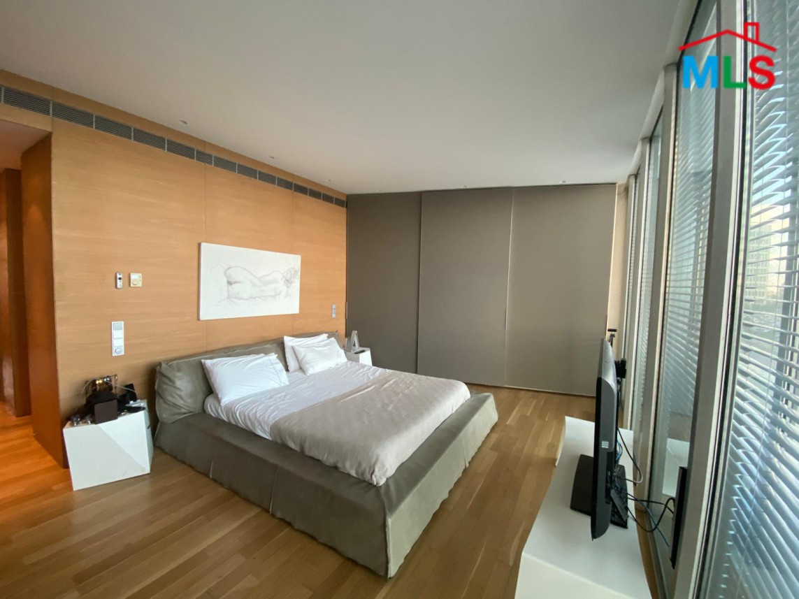 High-End Apartment with Sea & City View For Sale in Down Town