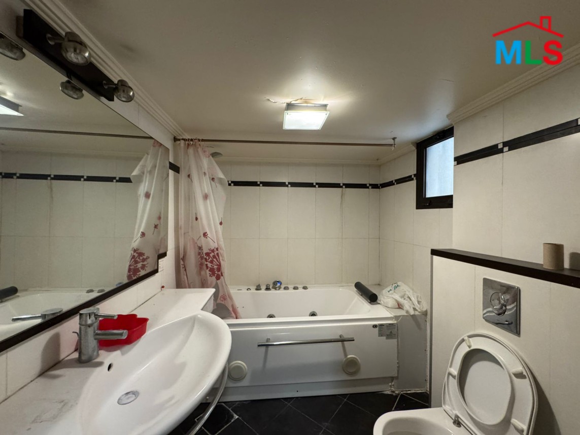 Exclusive! Spacious Apartment For Sale in Ain Saadeh
