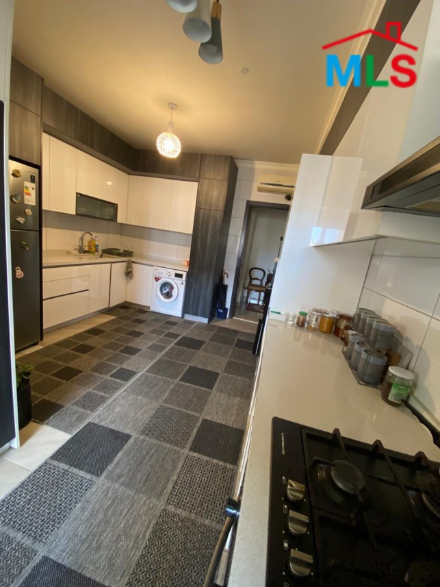 Decorated Apartment For Sale in Ain El Remmaneh