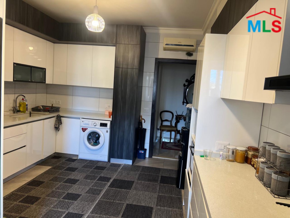 Decorated Apartment For Sale in Ain El Remmaneh