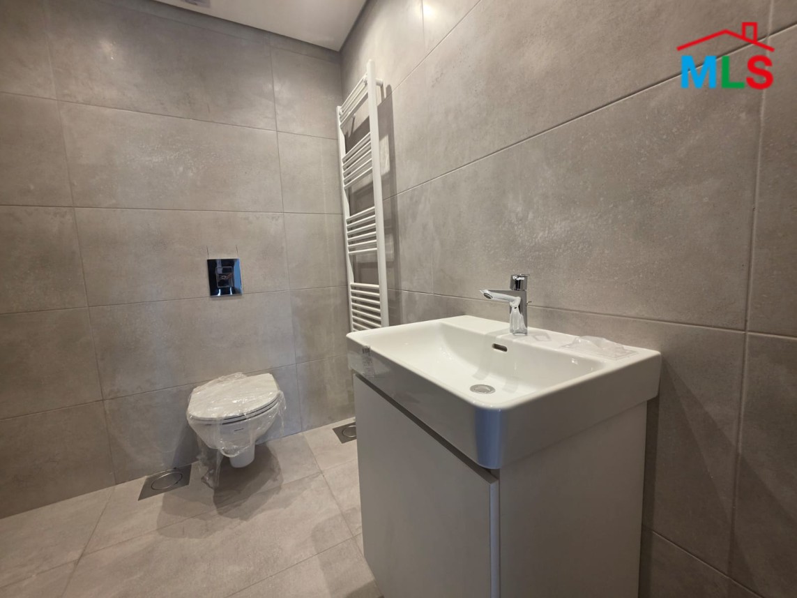 Spacious Triplex With Terrace For Sale in A High-End Building in Hazmieh