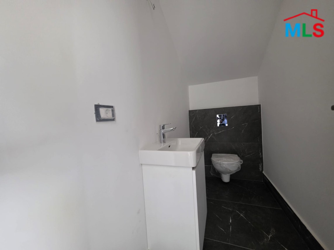 Spacious Triplex With Terrace For Sale in A High-End Building in Hazmieh