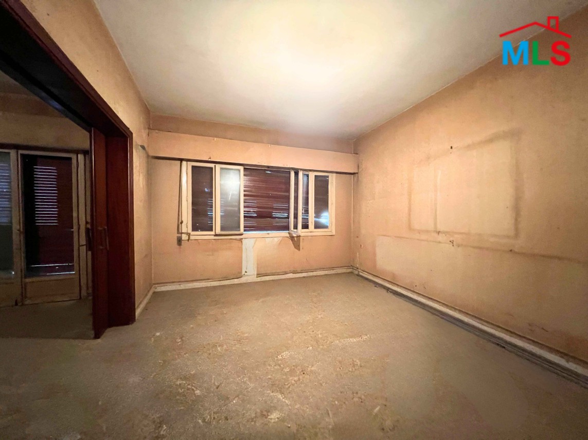 3-Bedroom Apartment For Sale in Achrafieh, Hotel Alexandre