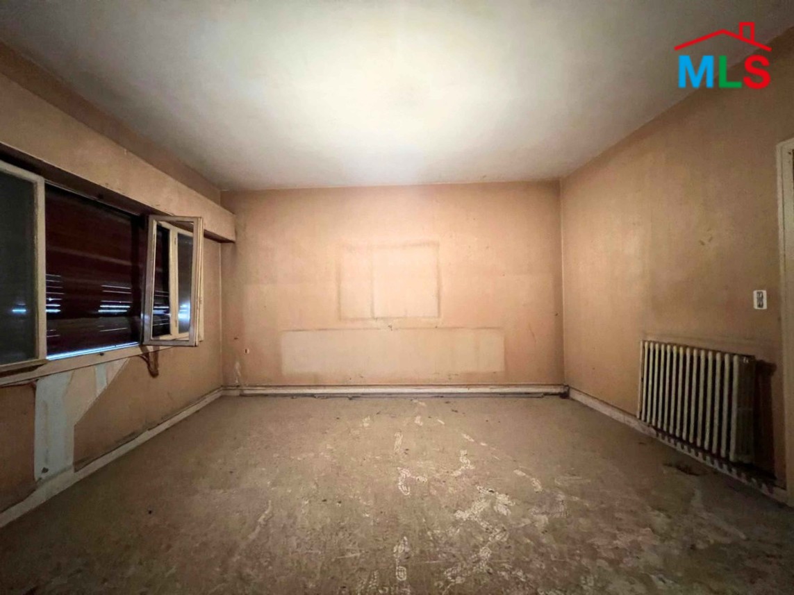 3-Bedroom Apartment For Sale in Achrafieh, Hotel Alexandre