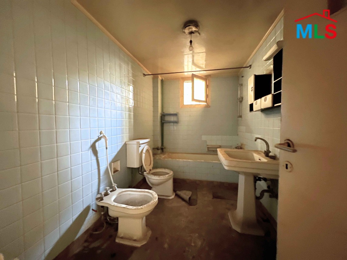 3-Bedroom Apartment For Sale in Achrafieh, Hotel Alexandre