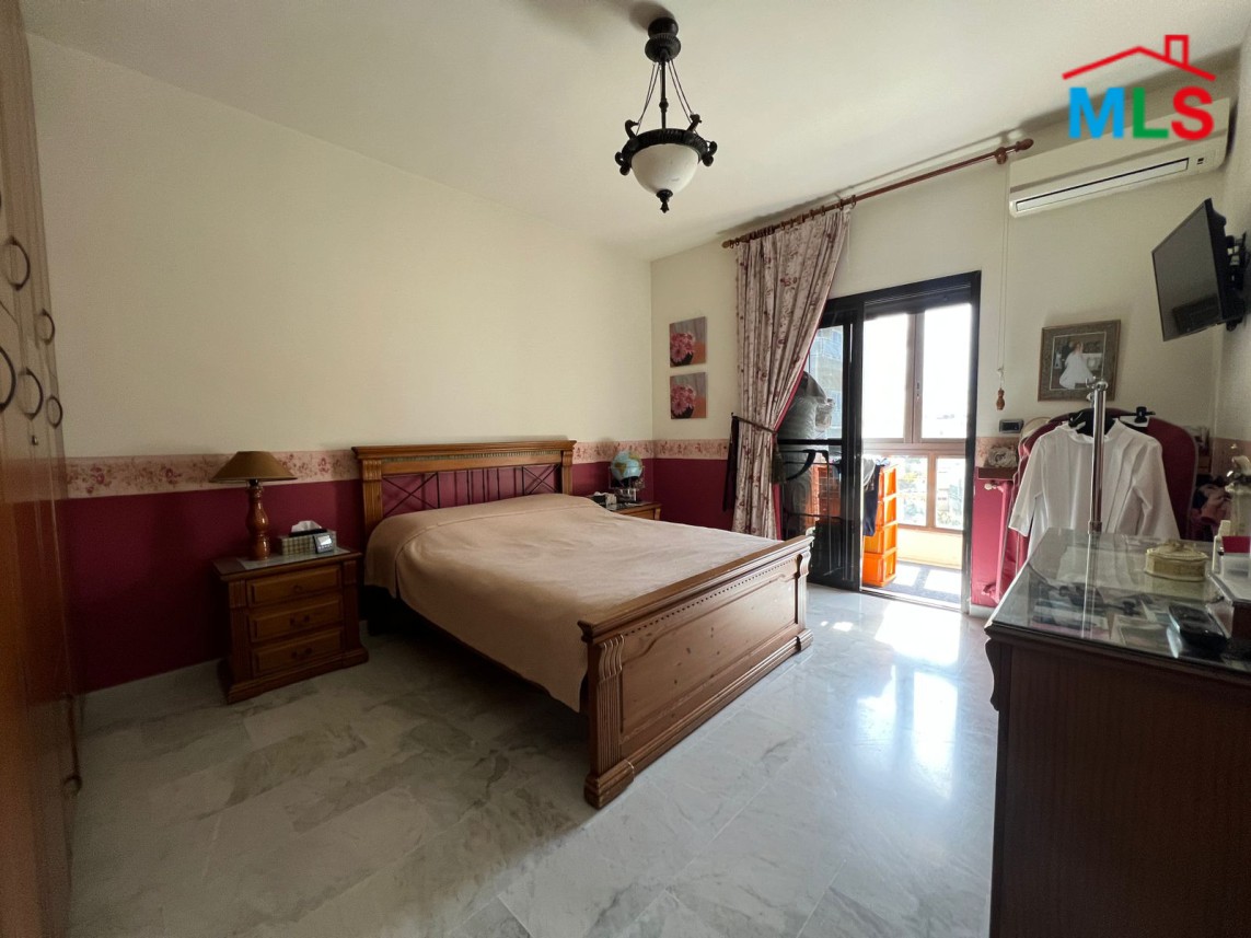 Beautiful Apartment with City View For Sale in Hazmieh, Mar Takla