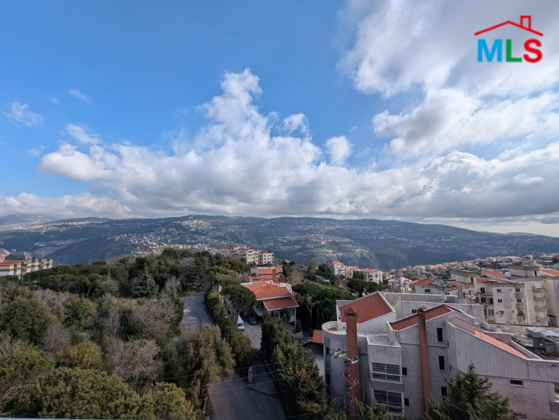 Bright Apartment with Panoramic Mountain View For Sale in Ajaltoun