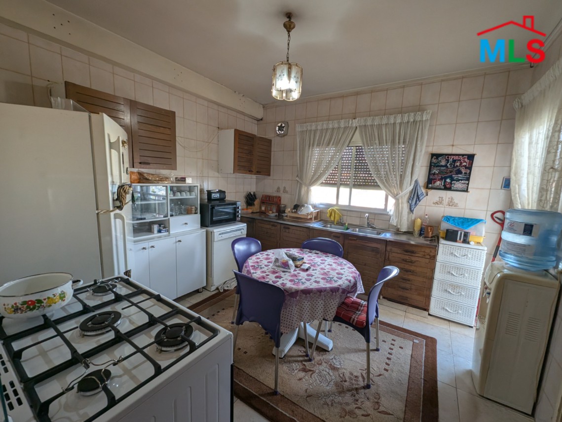 Bright Apartment with Panoramic Mountain View For Sale in Ajaltoun