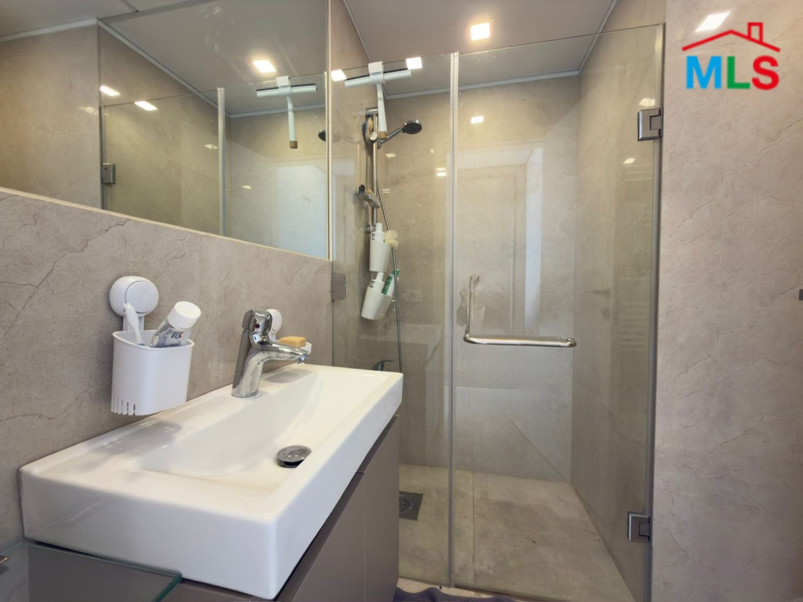 Exclusive! One Bedroom Chalet with Mountain View For Sale in Hadtoun, Batroun