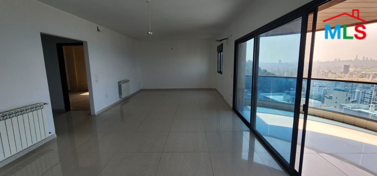 Super Deluxe Apartment For Sale in Bsalim