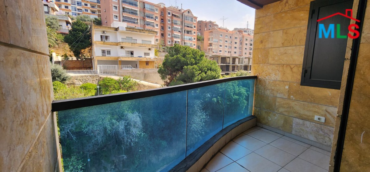 Super Deluxe Apartment For Sale in Bsalim