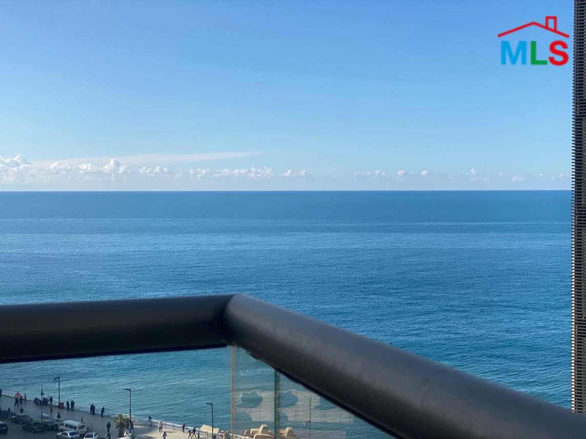 Amazing Apartment Mountain & Sea View For Sale in Ain El Mreisseh, Ras Beirut