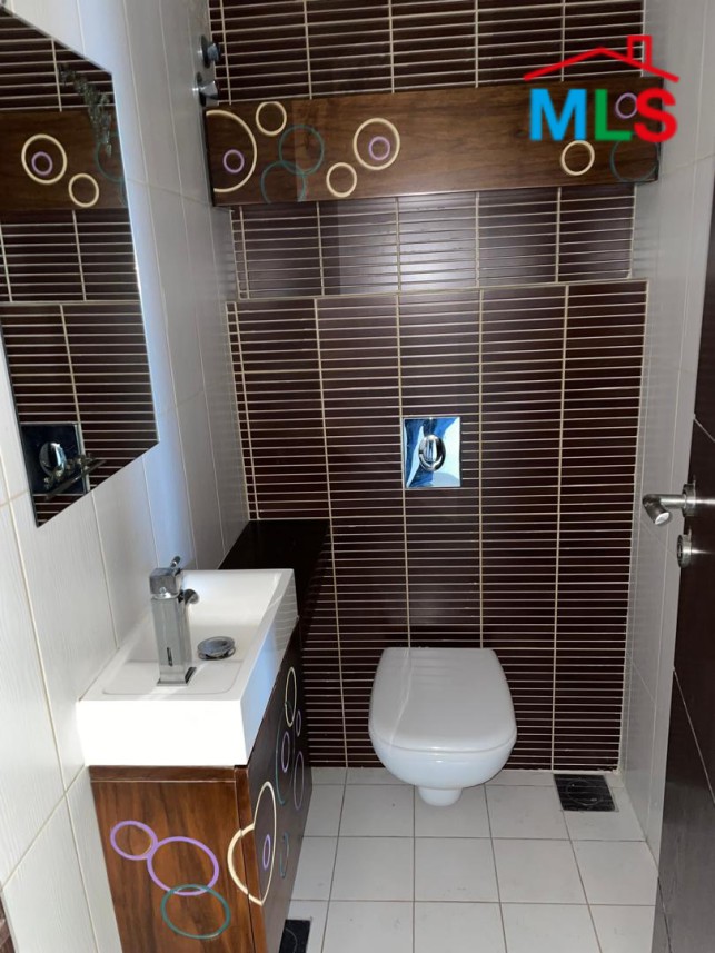 Spacious Apartment For Sale in Aoukar Bellevue