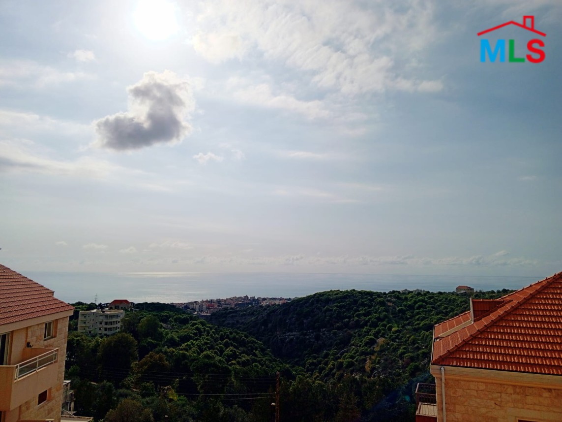 3-Bedrooms Apartment For Sale in Edde, Jbeil