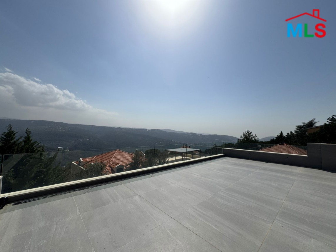 Modern High-End Finishing Villa For Sale in Baabdat