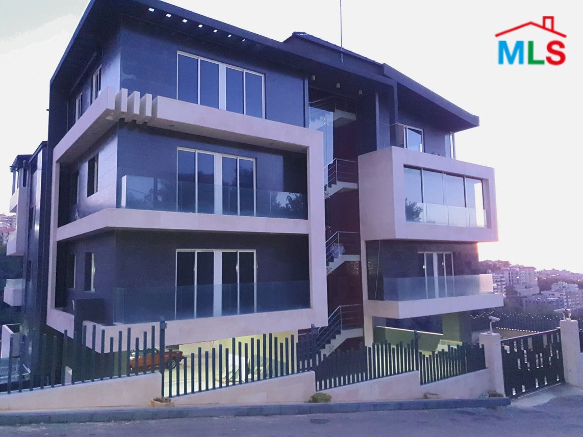 Core and shell Duplex For Sale in Bchamoun