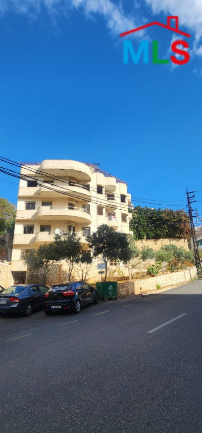 Residential Building For Sale in Bchamoun